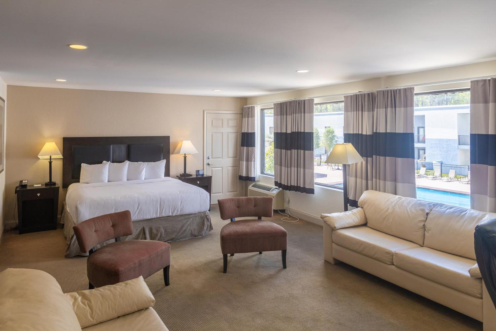 Cottonwood Suites Savannah Hotel & Conference Center Pooler Eksteriør billede