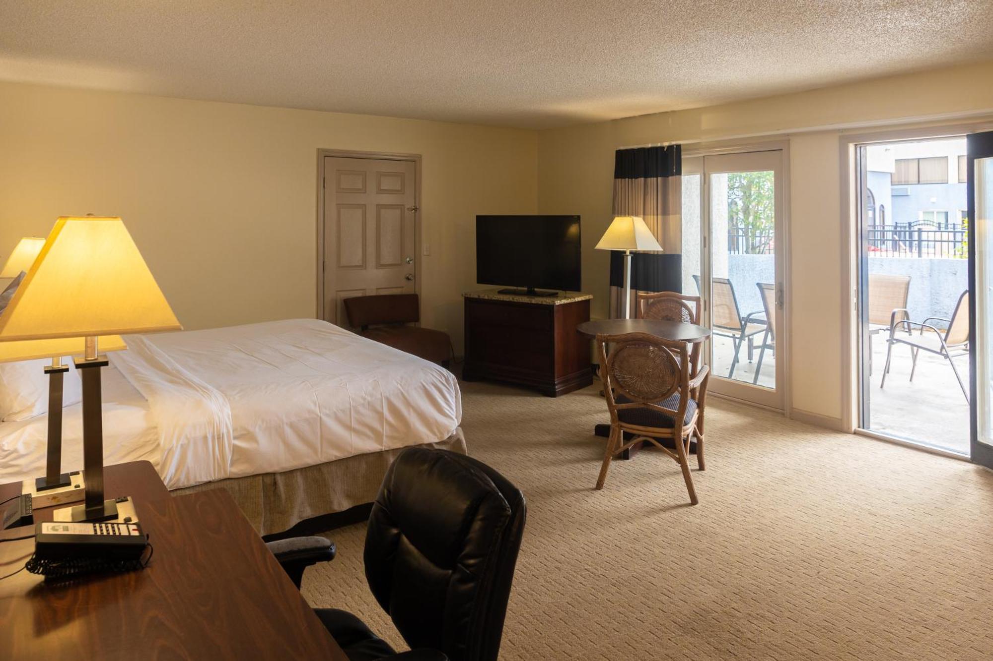 Cottonwood Suites Savannah Hotel & Conference Center Pooler Eksteriør billede