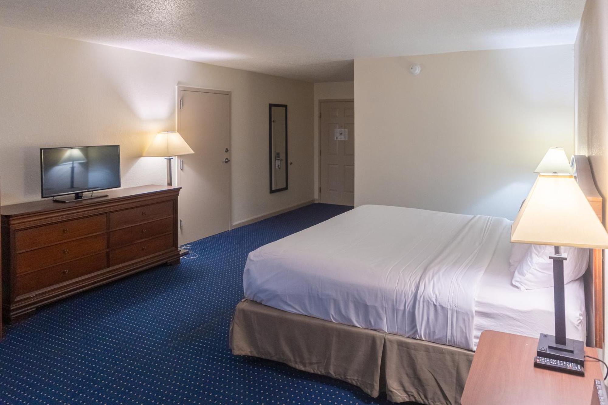 Cottonwood Suites Savannah Hotel & Conference Center Pooler Eksteriør billede